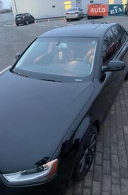 Седан Audi A4 2012 в Киеве