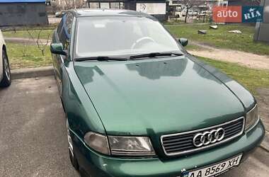 Седан Audi A4 2001 в Киеве