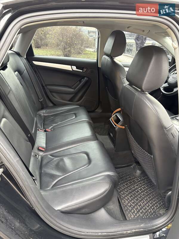 Седан Audi A4 2012 в Харкові