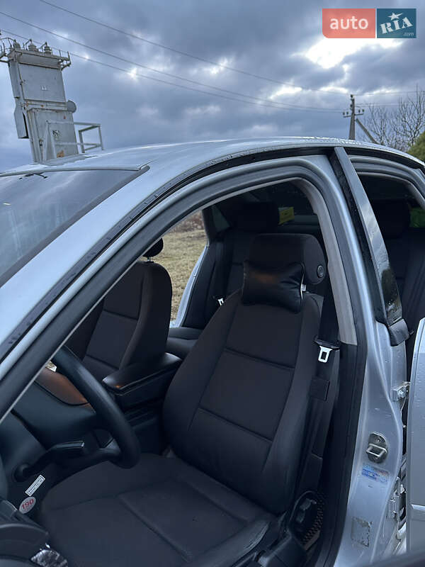 Седан Audi A4 2002 в Жовкве