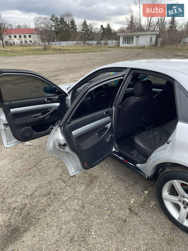 Седан Audi A4 1999 в Глыбокой