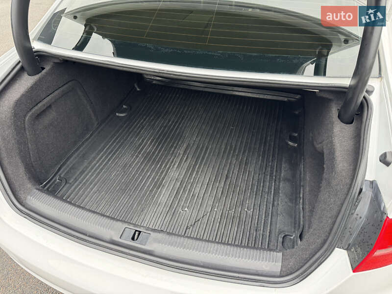 Седан Audi A4 2012 в Киеве фото 15 Седан Audi A4 2012 в Киеве