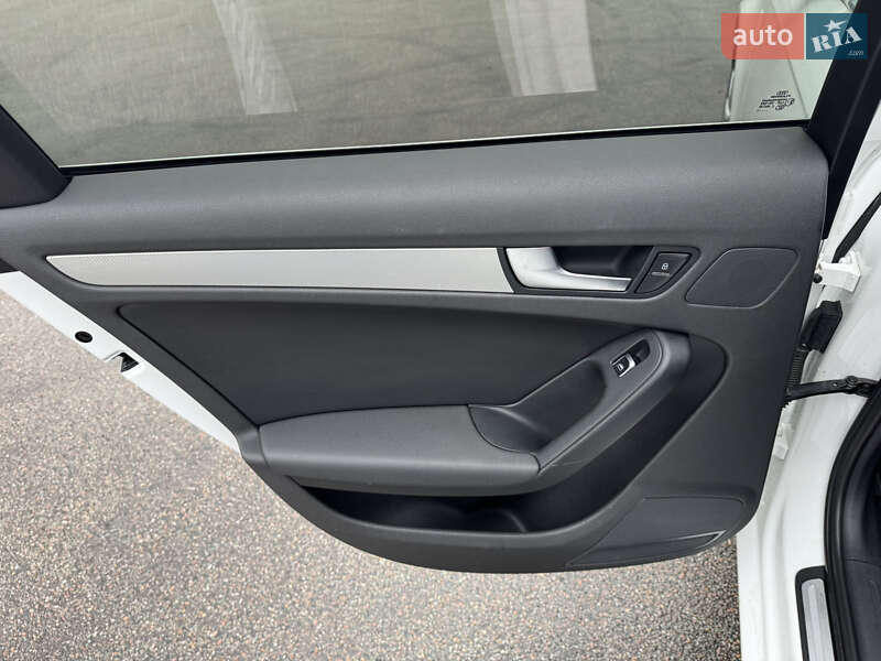 Седан Audi A4 2012 в Киеве фото 17 Седан Audi A4 2012 в Киеве