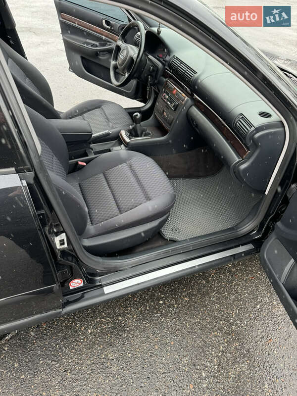 Универсал Audi A4 1999 в Харькове