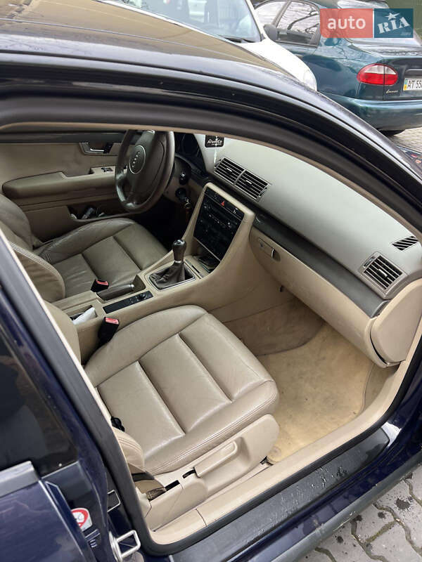 Седан Audi A4 2002 в Ивано-Франковске