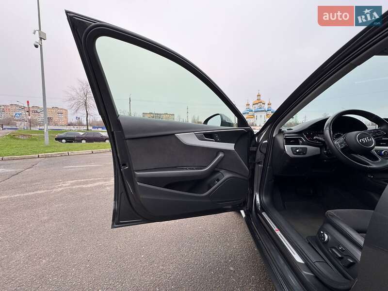 Универсал Audi A4 2018 в Кривом Роге