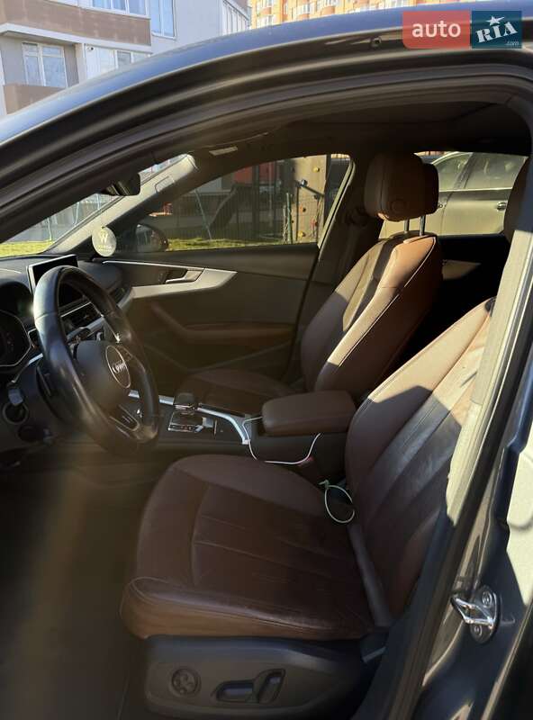 Седан Audi A4 2016 в Тернополе