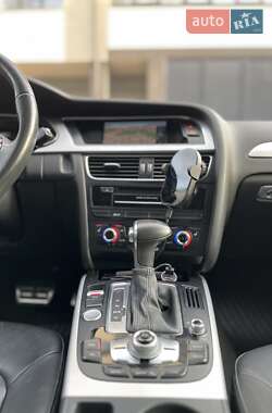 Седан Audi A4 2015 в Львові