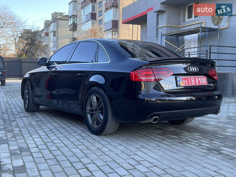 Седан Audi A4 2009 в Чорткове