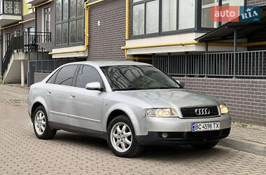 Седан Audi A4 2001 в Жовкве