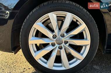Седан Audi A4 2018 в Виннице