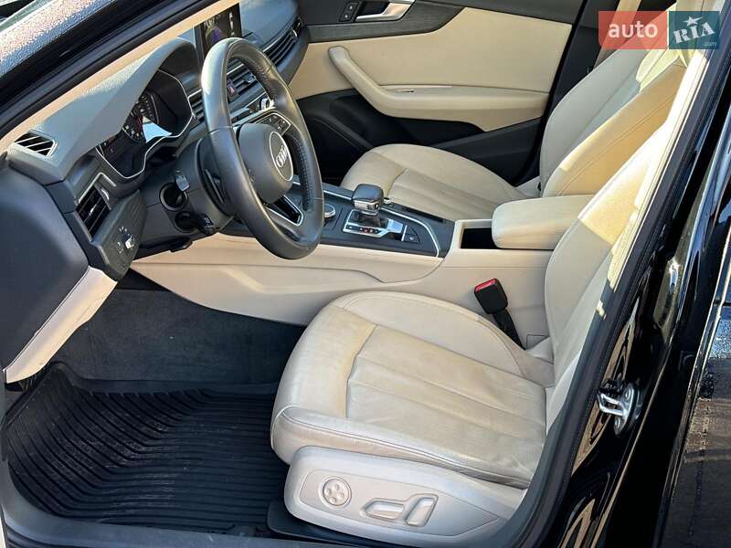 Седан Audi A4 2018 в Виннице