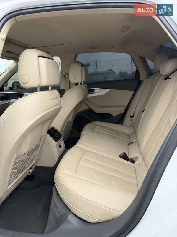 Седан Audi A4 2016 в Каменец-Подольском