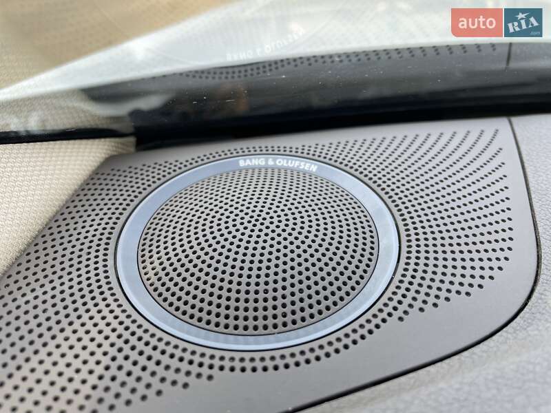 Седан Audi A4 2014 в Львове