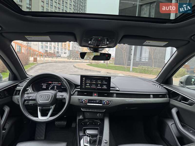 Седан Audi A4 2022 в Киеве