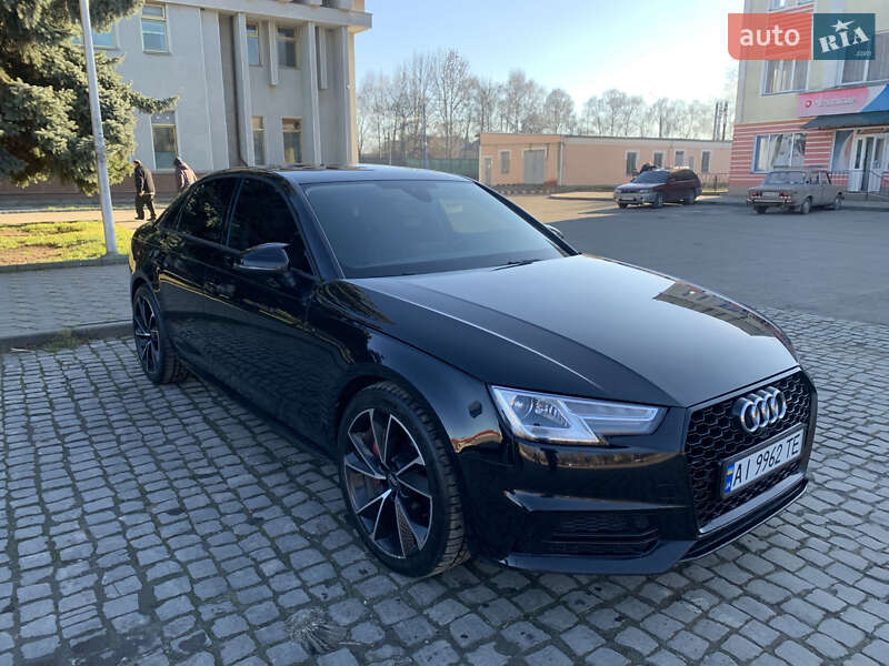 Седан Audi A4 2017 в Киеве