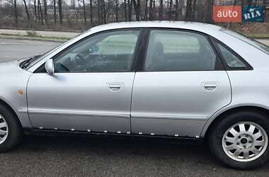 Седан Audi A4 1998 в Кропивницком