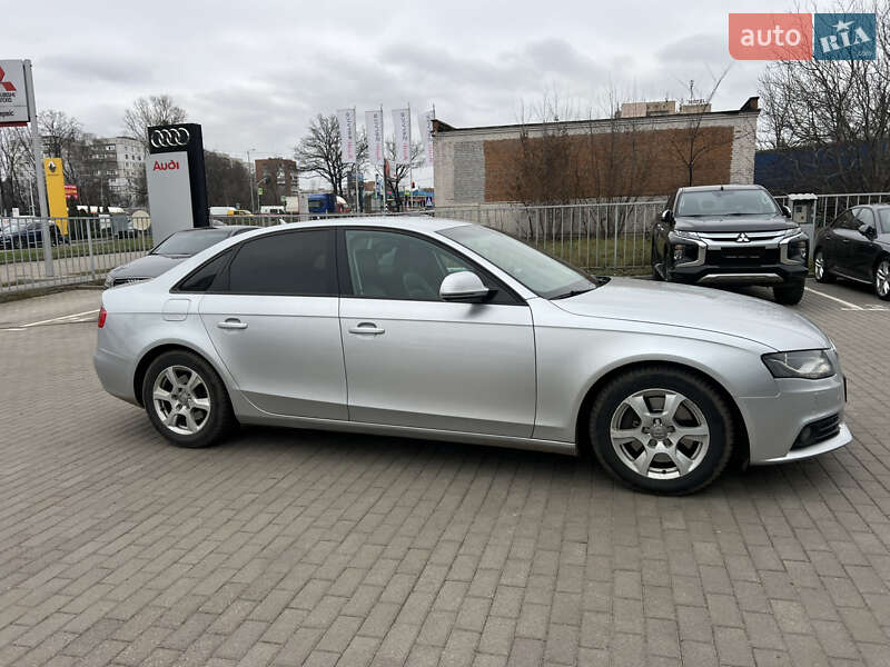 Седан Audi A4 2009 в Киеве
