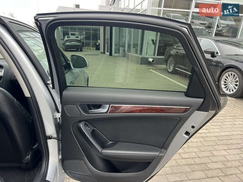 Седан Audi A4 2009 в Киеве