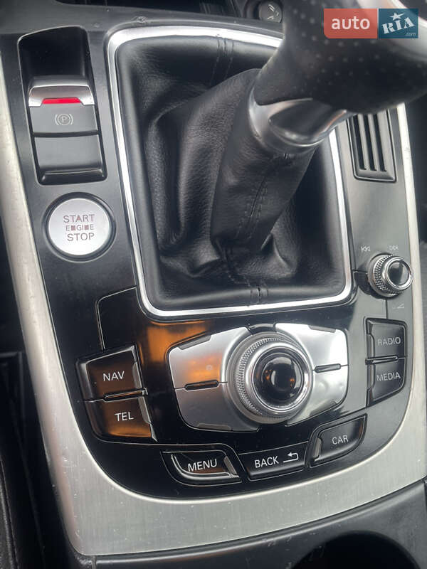 Седан Audi A4 2014 в Луцке