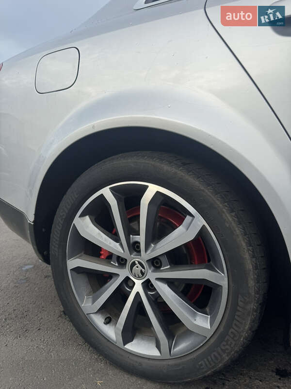 Седан Audi A4 2000 в Обухове