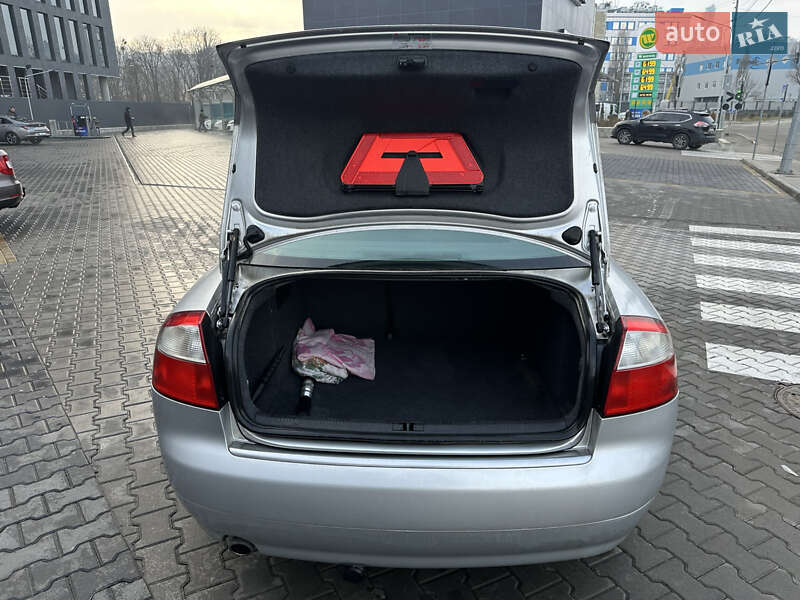 Седан Audi A4 2003 в Киеве