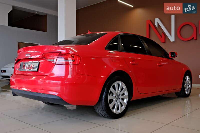 Седан Audi A4 2014 в Одесі