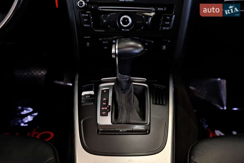 Седан Audi A4 2014 в Одесі