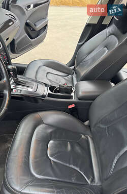 Седан Audi A4 2009 в Сходнице