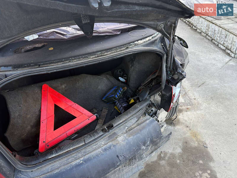 Седан Audi A4 1996 в Ровно