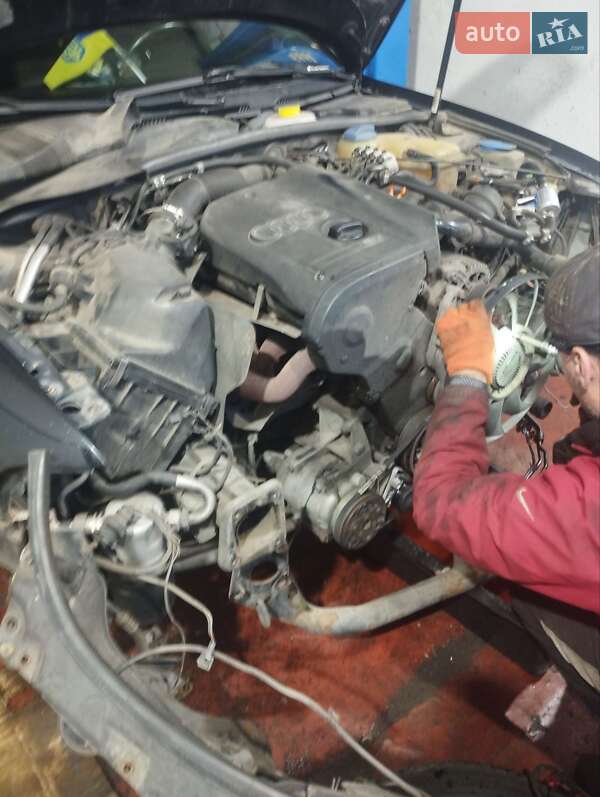 Седан Audi A4 1998 в Житомире