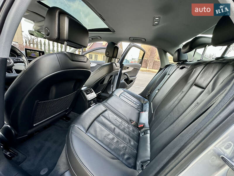 Седан Audi A4 2018 в Киеве