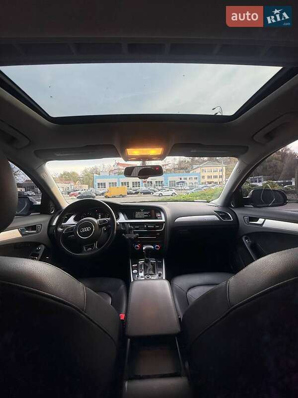 Седан Audi A4 2015 в Киеве