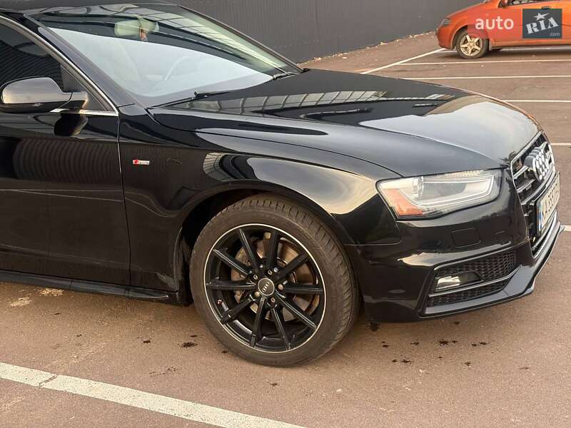 Седан Audi A4 2015 в Киеве