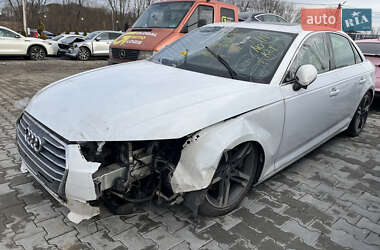 Седан Audi A4 2016 в Львове