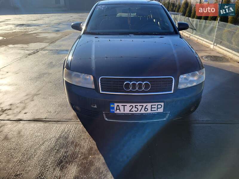 Седан Audi A4 2001 в Тысменице