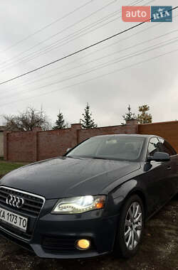 Седан Audi A4 2010 в Запорожье