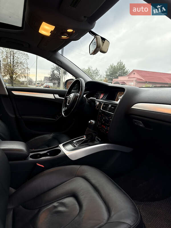 Седан Audi A4 2010 в Запорожье