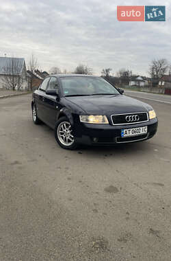 Седан Audi A4 2001 в Надворной