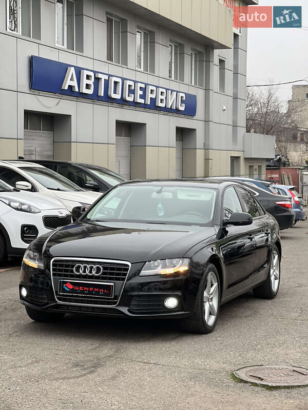 Audi A4 2011