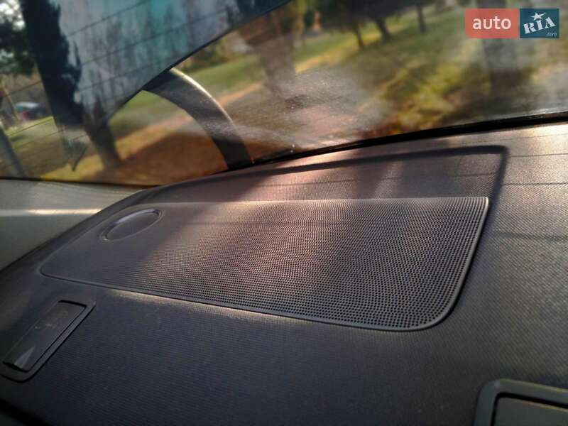 Седан Audi A4 2013 в Дрогобыче