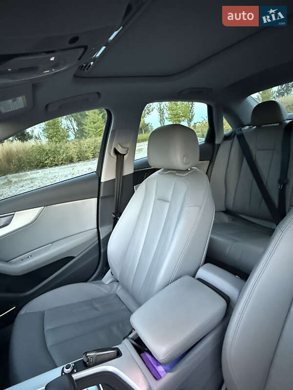 Седан Audi A4 2017 в Киеве