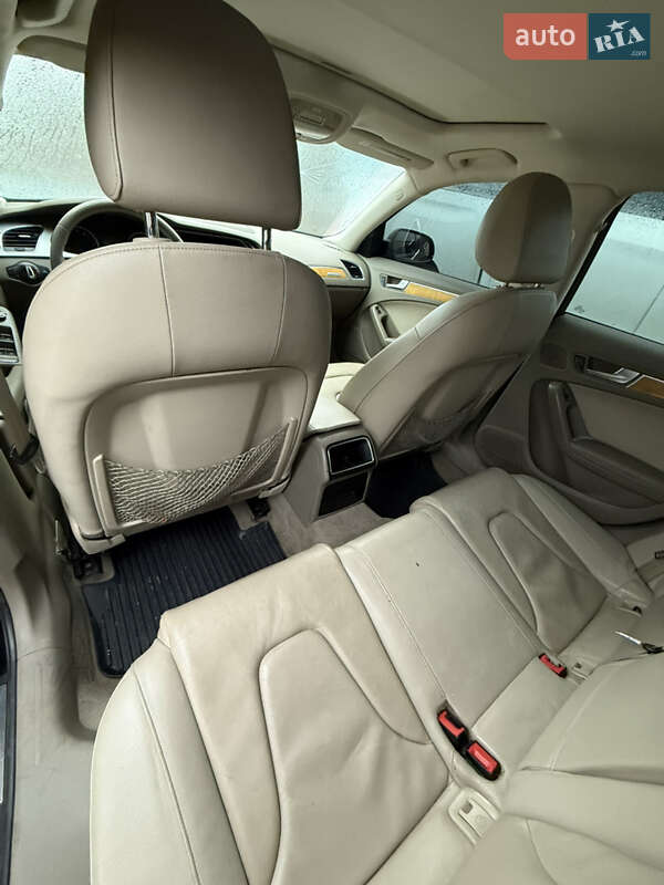 Седан Audi A4 2009 в Овруче