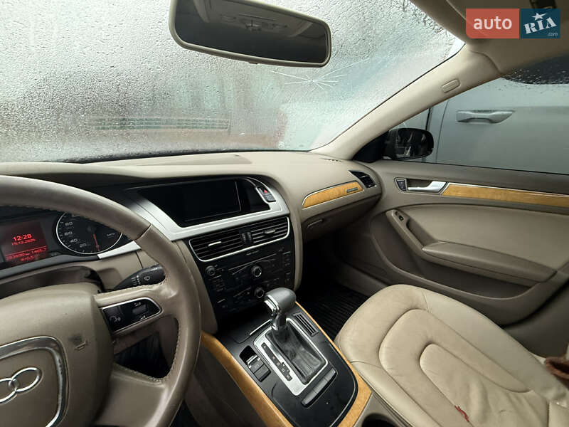 Седан Audi A4 2009 в Овруче