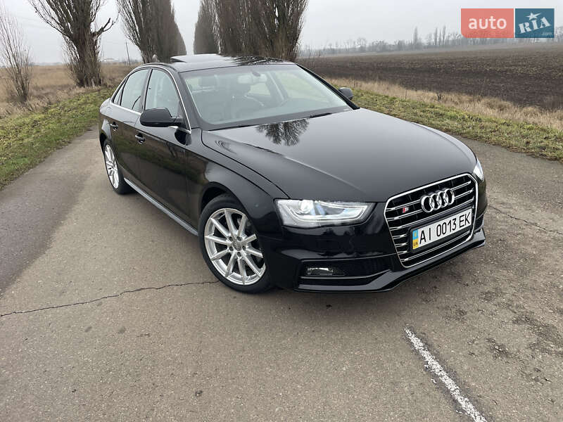 Седан Audi A4 2014 в Барышевке