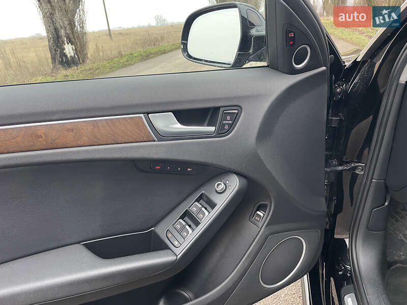 Седан Audi A4 2014 в Барышевке