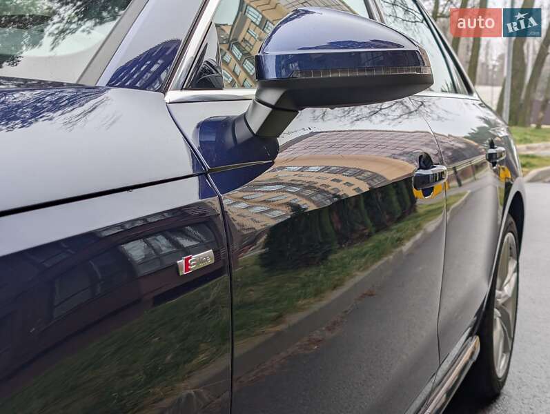 Седан Audi A4 2020 в Чернигове