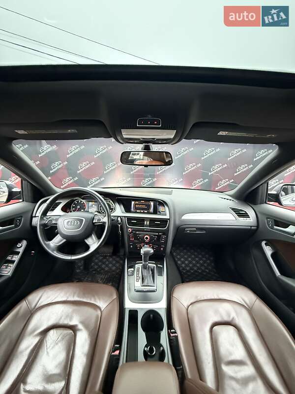 Седан Audi A4 2012 в Сумах