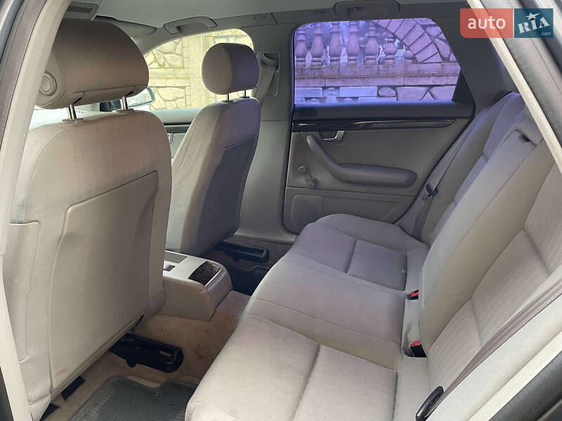 Универсал Audi A4 2004 в Рожище