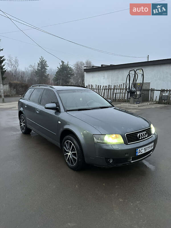 Универсал Audi A4 2002 в Костополе